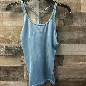 Lululemon women’s workout tank top